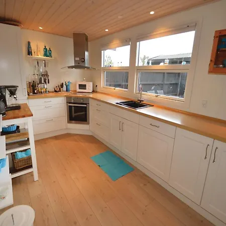 Three-bedroom Holiday In Hjorring *