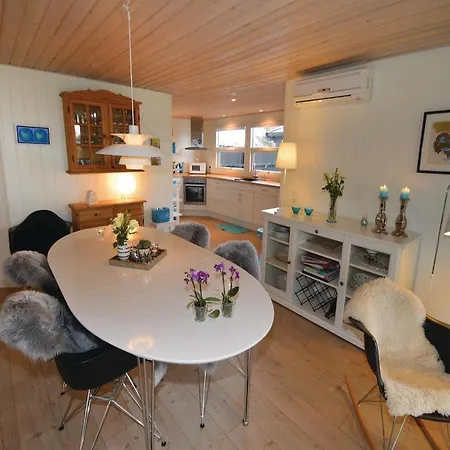 Three-bedroom Holiday In Hjorring Prázdninový dům